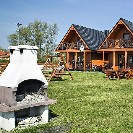 Lovely Holiday In Mielno Overlooking The Lake Mielenko